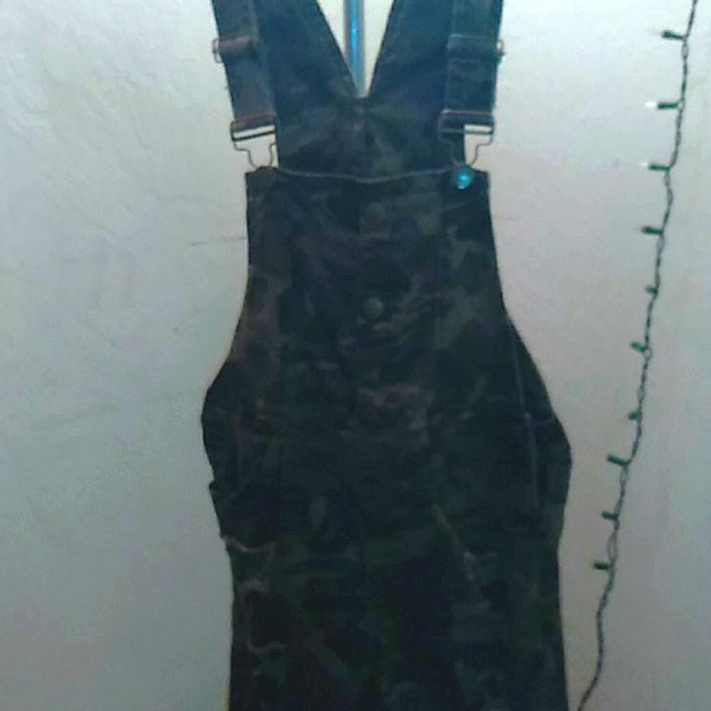 Bermuda overalls